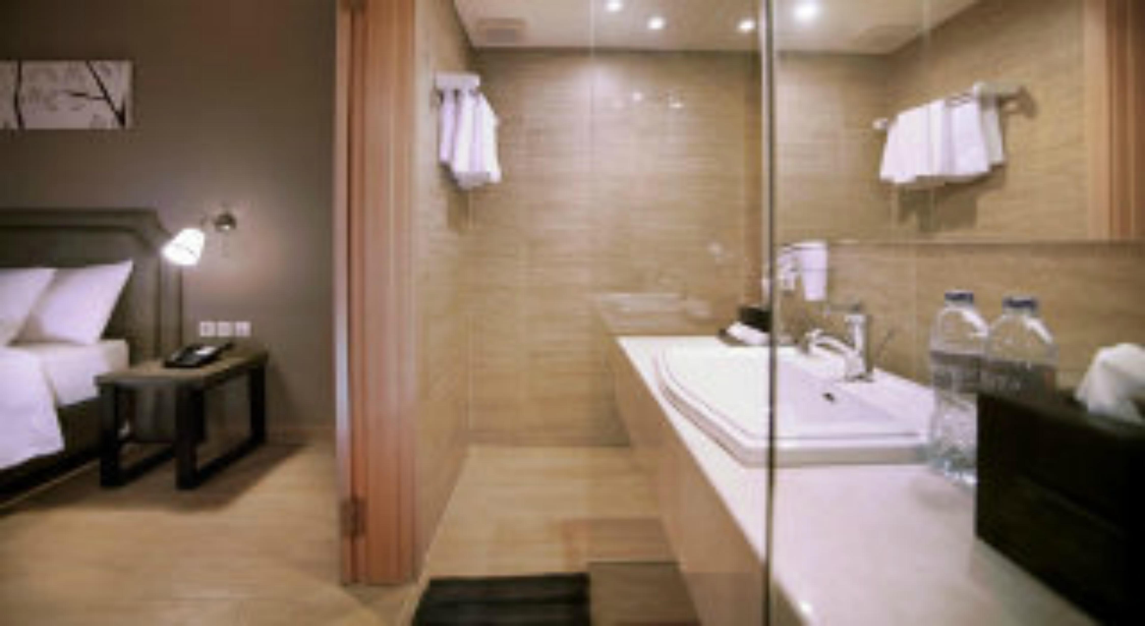 Harper Kuta Hotel By Aston Legian  Exterior photo