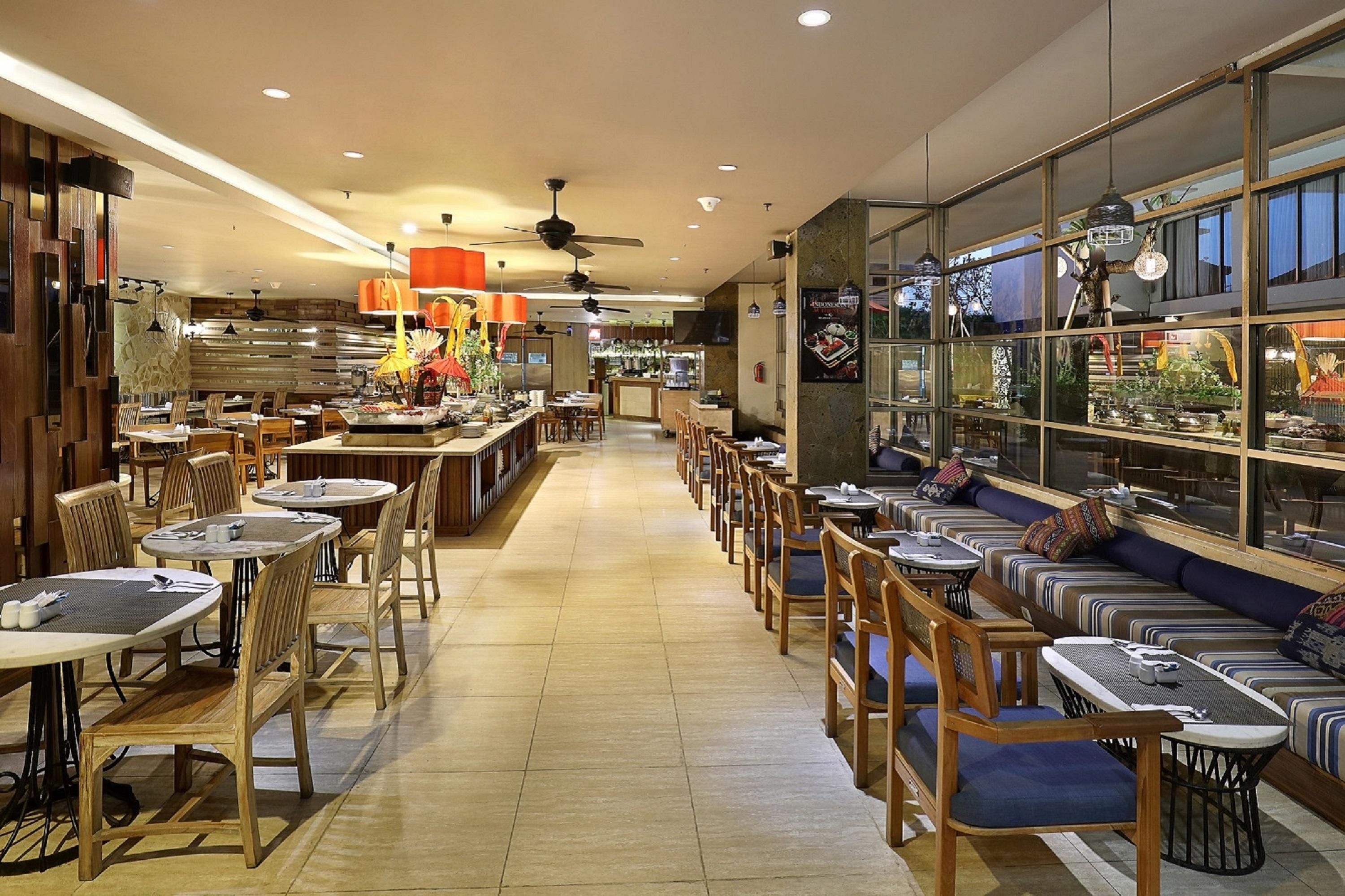 Harper Kuta Hotel By Aston Legian  Exterior photo