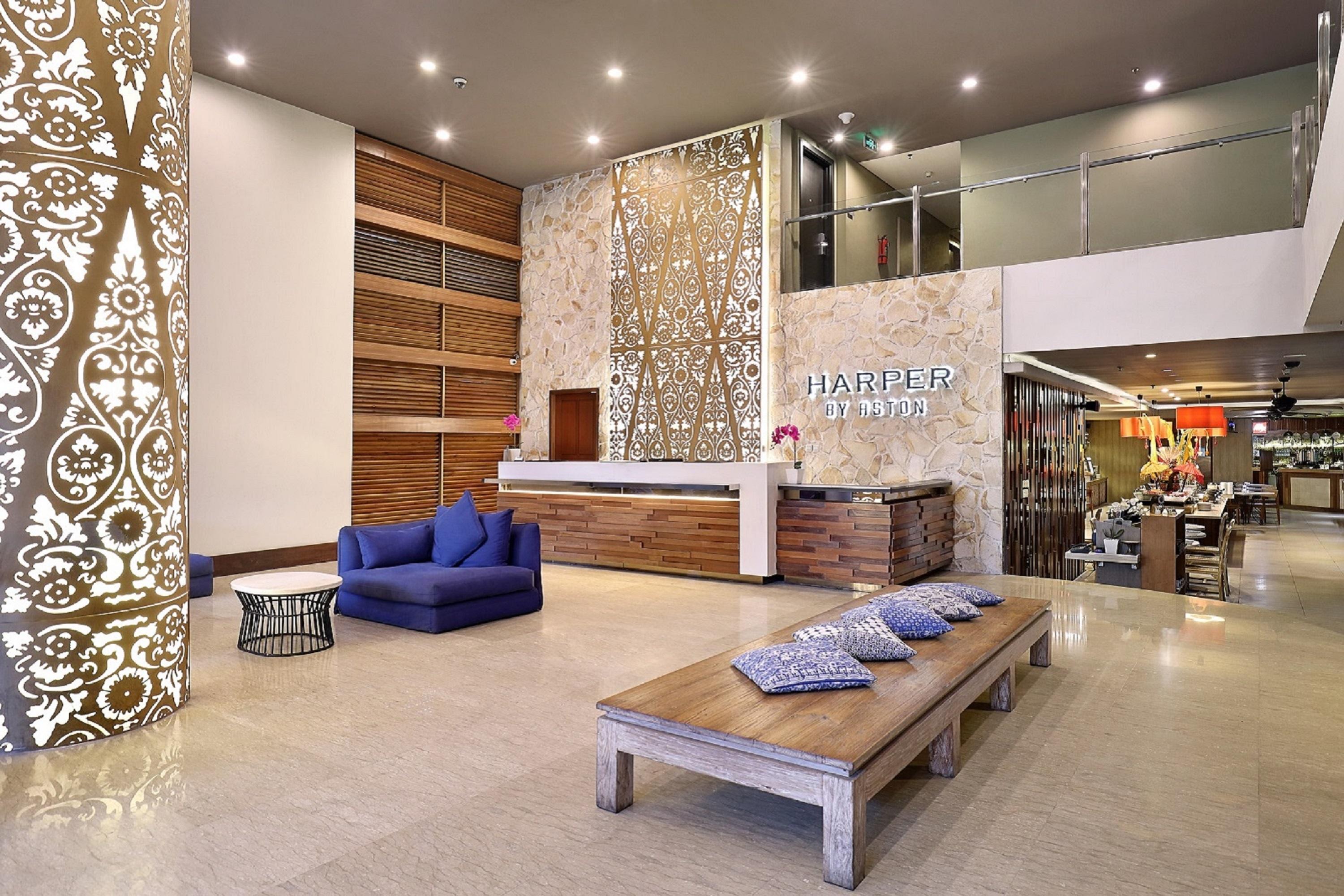 Harper Kuta Hotel By Aston Legian  Exterior photo