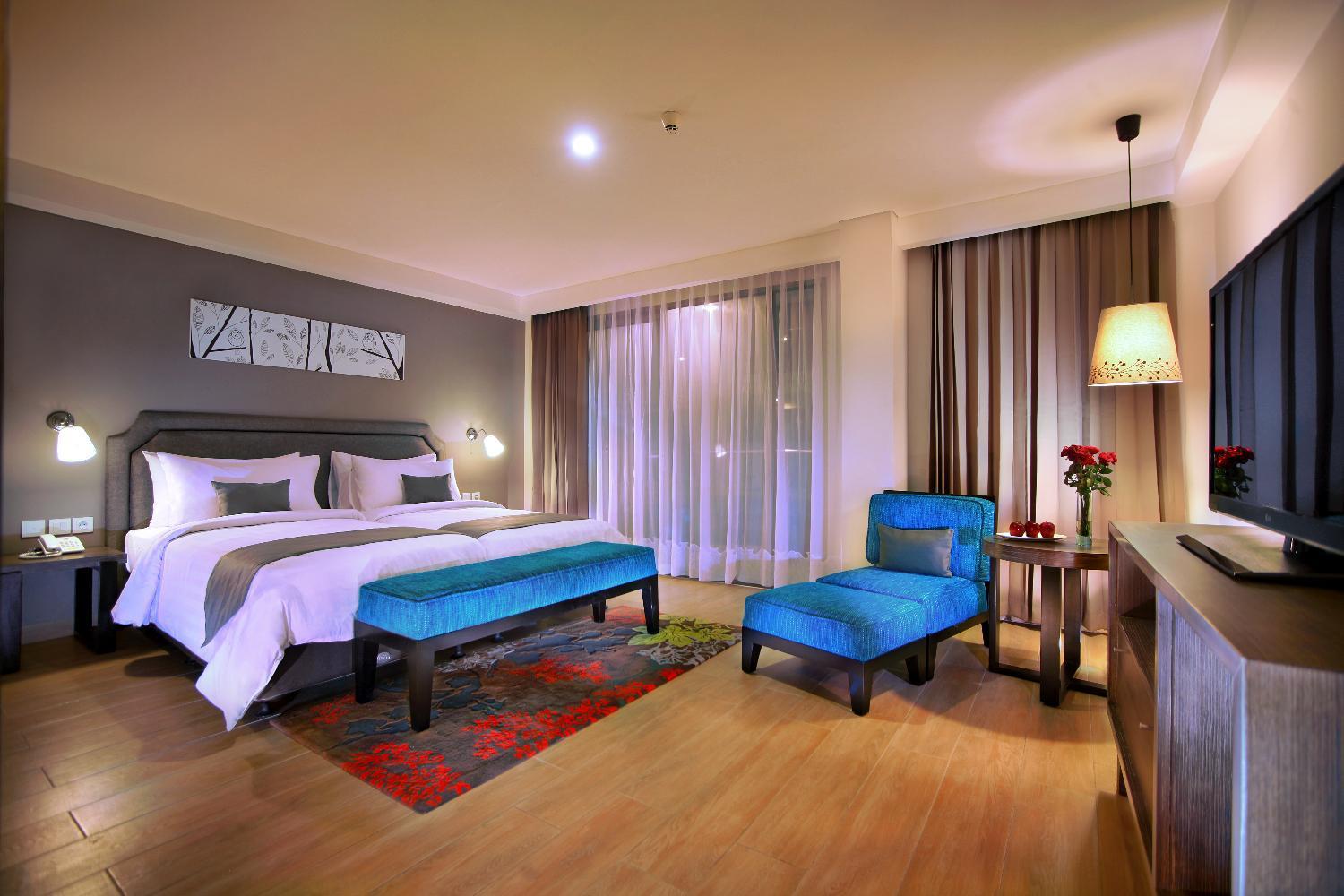 Harper Kuta Hotel By Aston Legian  Exterior photo