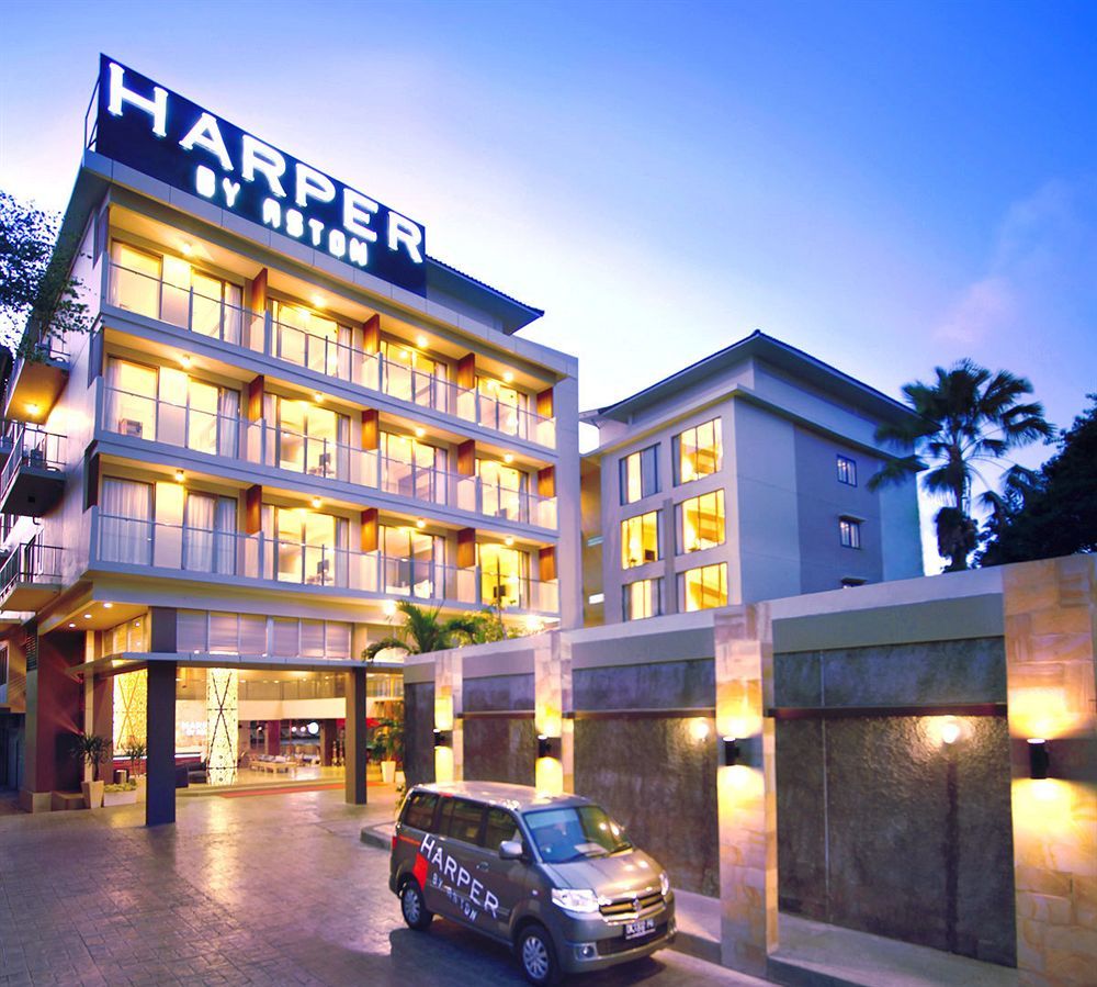 Harper Kuta Hotel By Aston Legian  Exterior photo